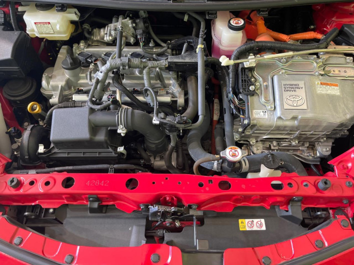 2019 Toyota Aqua DAA-NHP10 (UW-6a1e4a0de83e0)[29]