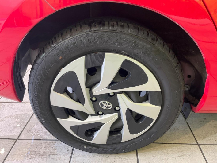 2019 Toyota Aqua DAA-NHP10 (UW-6a1e4a0de83e0)[22]