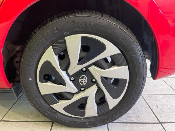 2019 Toyota Aqua DAA-NHP10 (UW-6a1e4a0de83e0)[4]
