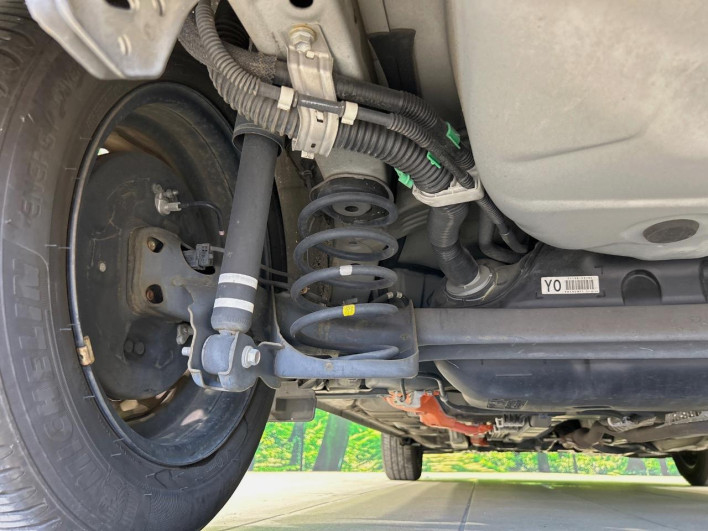2015 Toyota Aqua DAA-NHP10 (UW-6a1e4a1101003)[21]
