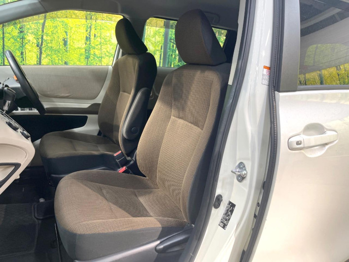 2015 Toyota Sienta DAA-NHP170G (UW-6a1e4a154c92a)[8]