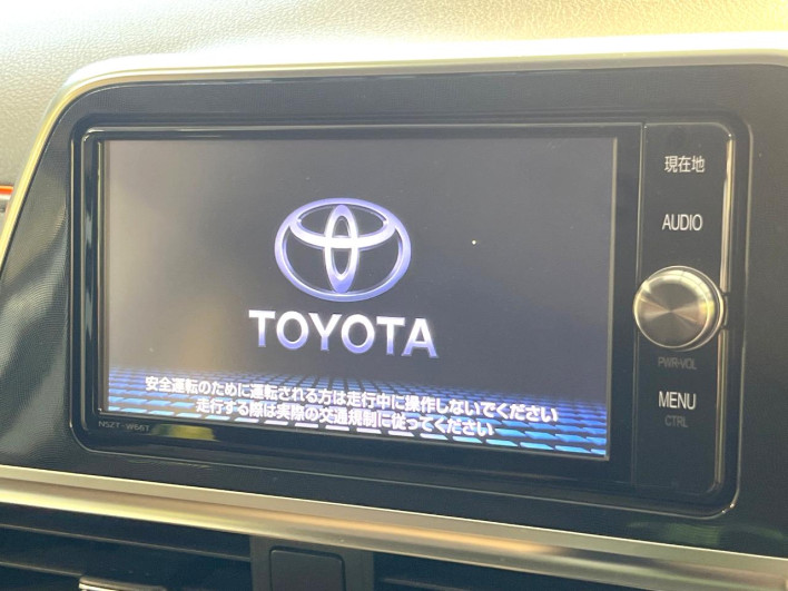 2017 Toyota Sienta DAA-NHP170G (UW-6a1e4a15e56bc)[16]