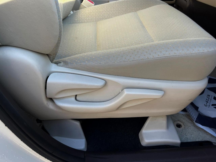 2016 Toyota Porte DBA-NSP141 (UW-6a1e4a18a4285)[16]