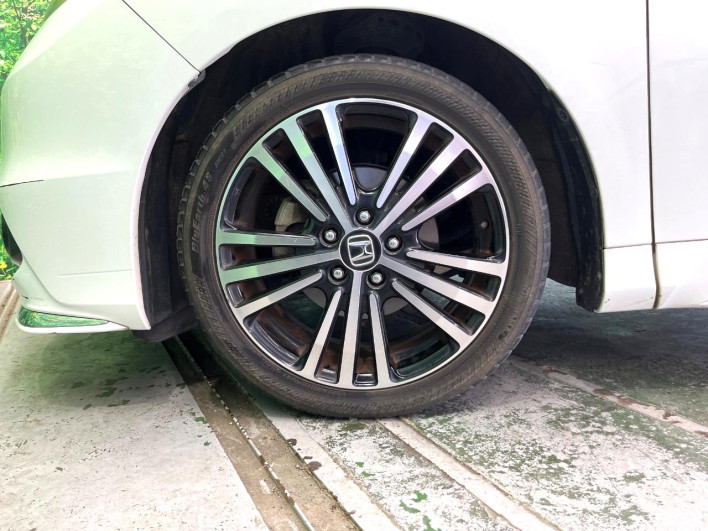 2016 Honda Odyssey DBA-RC1 (UW-6a1e4a23b52ec)[22]