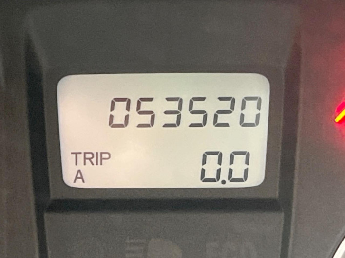 2007 Honda Stream DBA-RN6 (UW-6a1e4a2813bdf)[2]