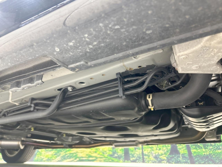 2022 Honda Step Wagon 6AA-RP8 (UW-6a1e4a29439ee)[21]