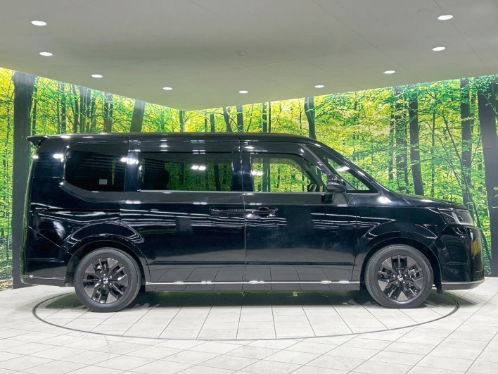 2022 Honda Step Wagon 6AA-RP8 (UW-6a1e4a29439ee)[16]