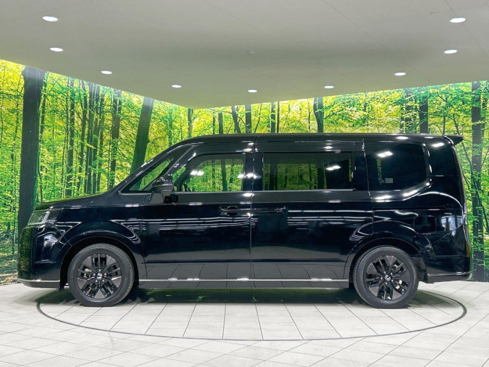 2022 Honda Step Wagon 6AA-RP8 (UW-6a1e4a29439ee)[20]