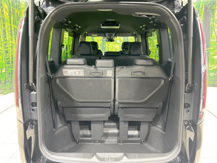 2022 Honda Step Wagon 6AA-RP8 (UW-6a1e4a29439ee)[27]