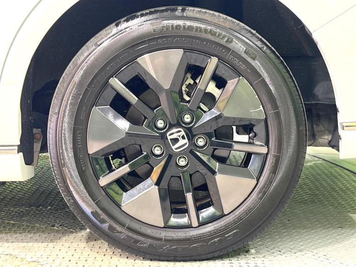 2024 Honda Step Wagon 6AA-RP8 (UW-6a1e4a2a14db9)[22]