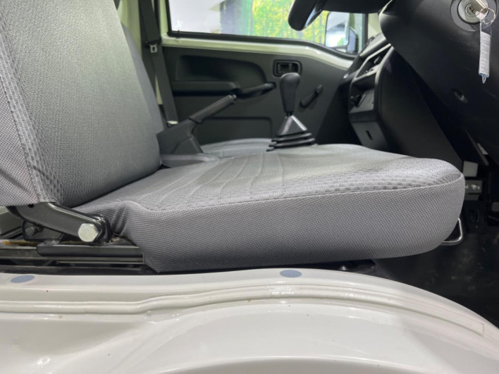 2018 Daihatsu Hiace Truck EBD-S510P (UW-6a1e4a3e4570b)[28]