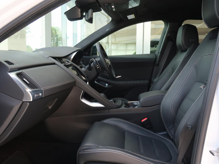 2025 Jaguar E Pace 3CA-DF2NB (UW-6a1e4a414a0f1)[10]
