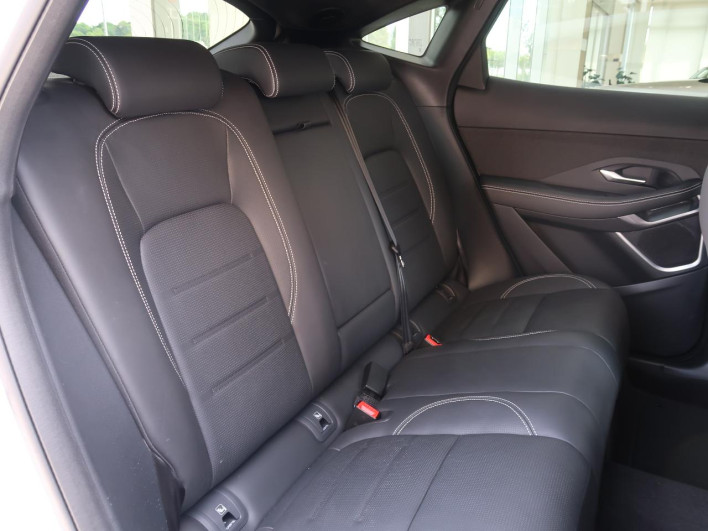 2025 Jaguar E Pace 3CA-DF2NB (UW-6a1e4a414a0f1)[27]