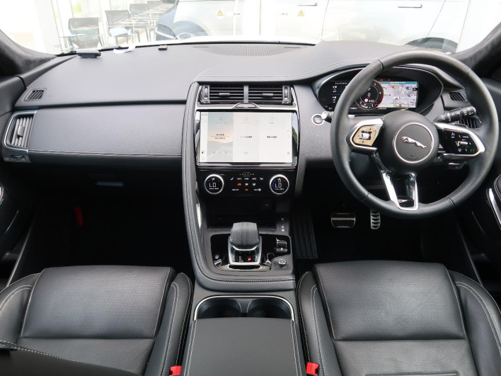 2025 Jaguar E Pace 3CA-DF2NB (UW-6a1e4a414a0f1)[18]