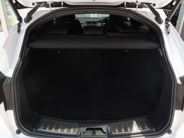 2025 Jaguar E Pace 3CA-DF2NB (UW-6a1e4a414a0f1)[16]