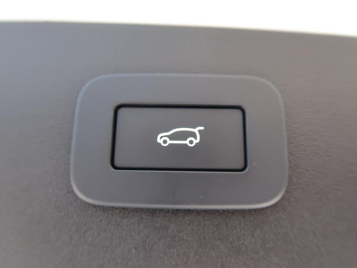 2025 Jaguar E Pace 3CA-DF2NB (UW-6a1e4a414a0f1)[17]