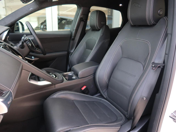 2025 Jaguar E Pace 3CA-DF2NB (UW-6a1e4a414a0f1)[11]