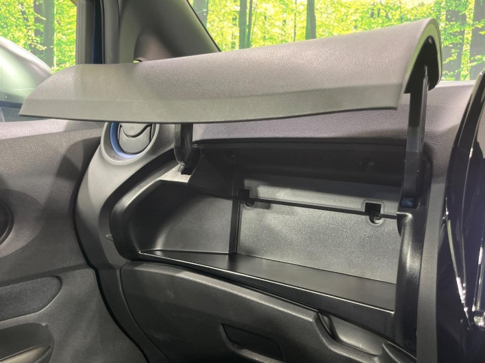 2020 Nissan Note DAA-SNE12 (UW-6a1e4a4946e2a)[29]