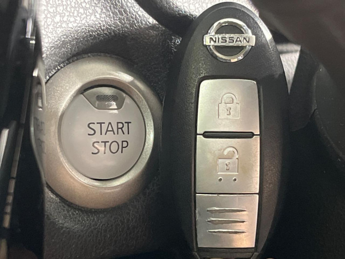 2020 Nissan Note DAA-SNE12 (UW-6a1e4a4946e2a)[20]