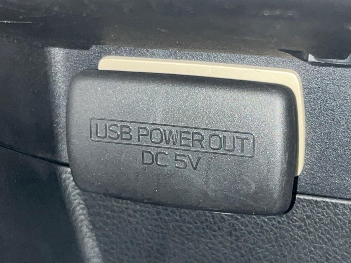 2015 Subaru Levorg DBA-VM4 (UW-6a1e4a58ec1c1)[29]