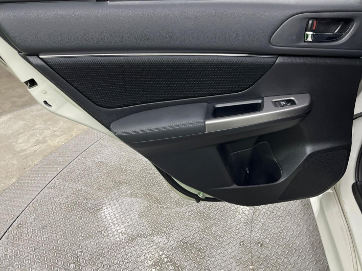 2015 Subaru Levorg DBA-VM4 (UW-6a1e4a58ec1c1)[18]