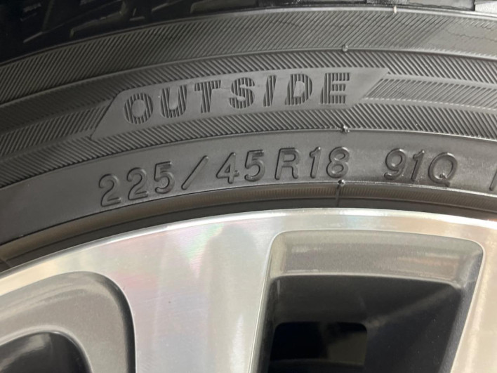 2015 Subaru Levorg DBA-VM4 (UW-6a1e4a5914102)[18]