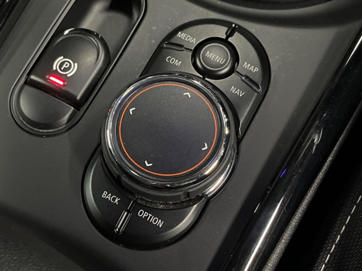 2017 Rover Mini DBA-LN15 (UW-6a1e4a67e49ab)[14]