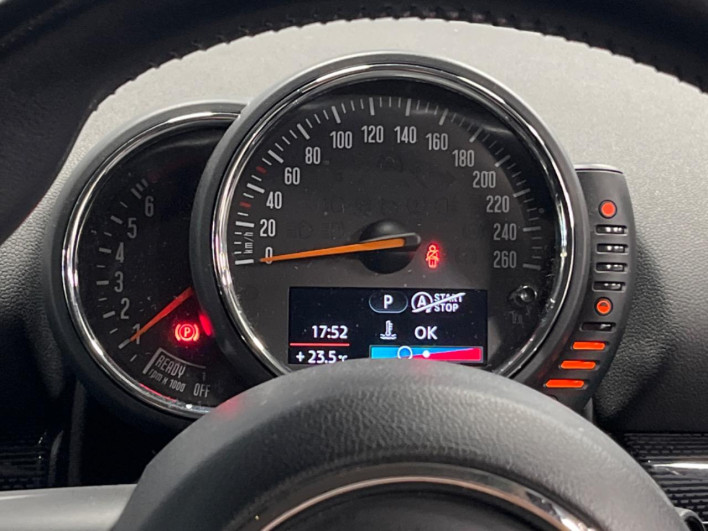 2017 Rover Mini DBA-LN15 (UW-6a1e4a67e49ab)[15]