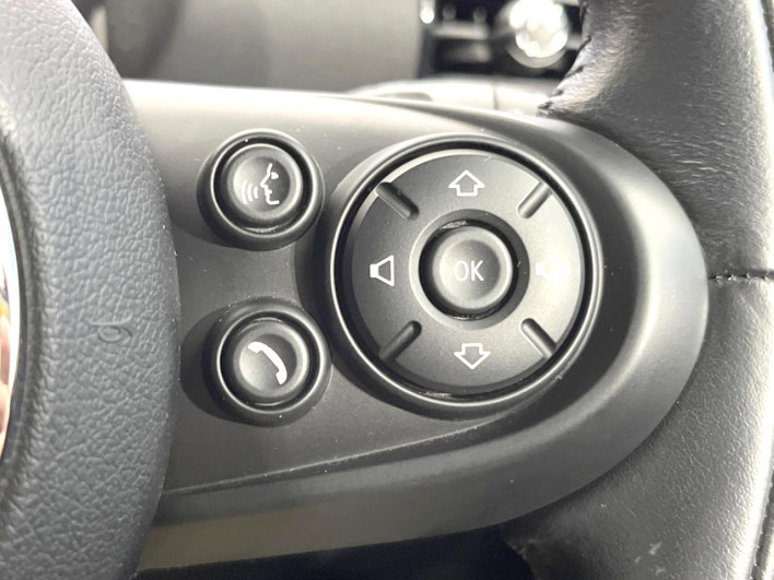 2016 Rover Mini LDA-LR20 (UW-6a1e4a69a5b97)[26]