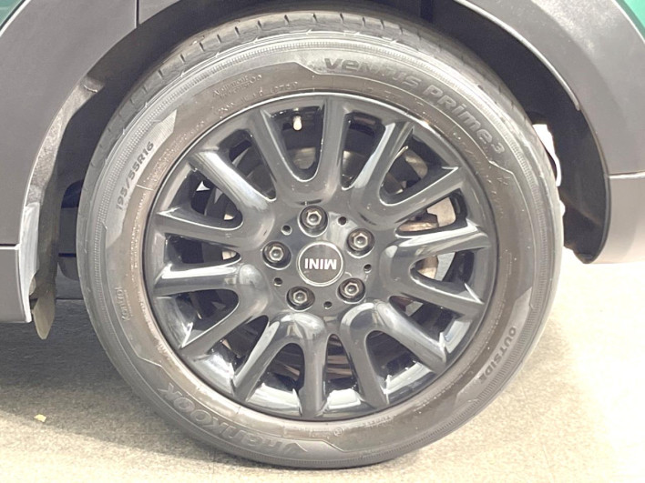 2016 Rover Mini DBA-XS20 (UW-6a1e4a6a4edb9)[8]