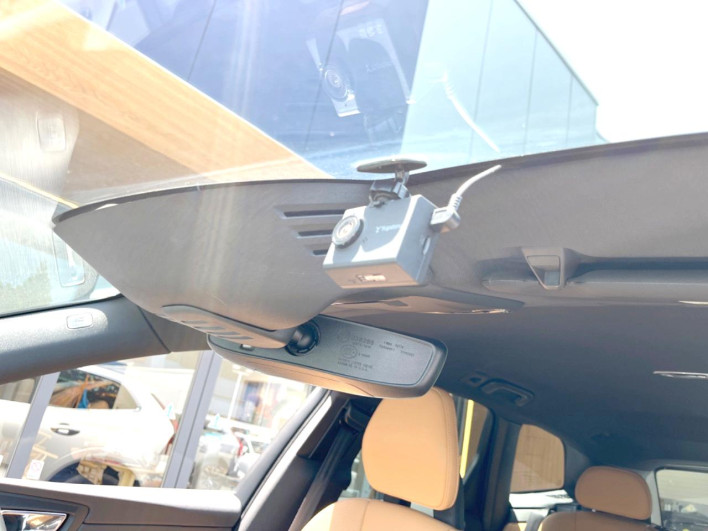 2018 Volvo XC60 LDA-UD4204TXC (UW-6a1e4a6e755e8)[12]