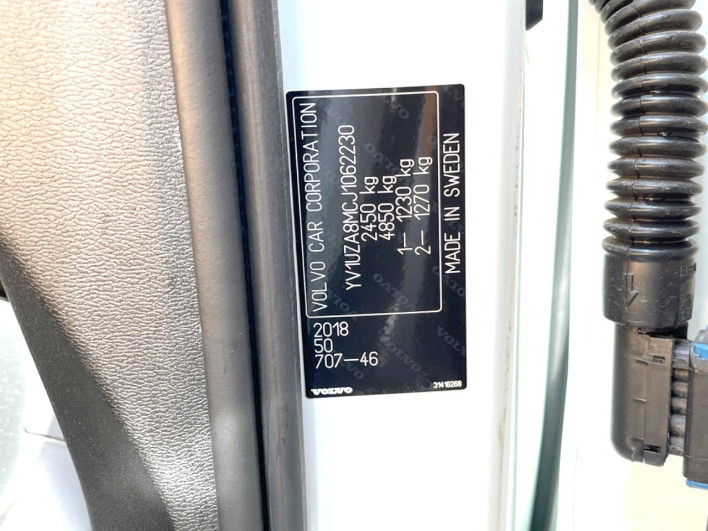 2018 Volvo XC60 LDA-UD4204TXC (UW-6a1e4a6e755e8)[1]