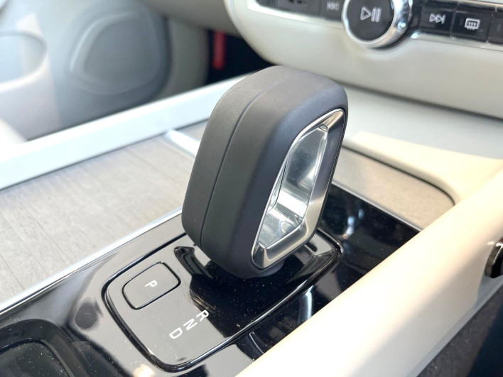 2021 Volvo V60 5AA-ZB420TM (UW-6a1e4a72d5783)[24]