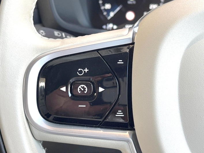 2021 Volvo V60 5AA-ZB420TM (UW-6a1e4a72d5783)[18]