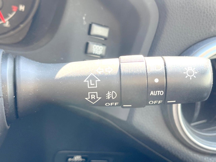 2015 Subaru BRZ DBA-ZC6 (UW-6a1e4a78a3286)[20]