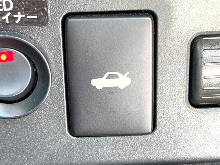 2015 Subaru BRZ DBA-ZC6 (UW-6a1e4a78a3286)[25]