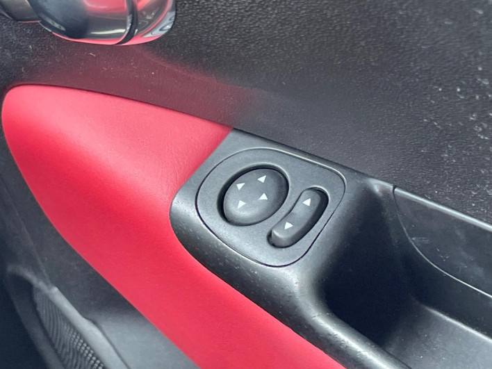 2021 Abartha Abarth 595 ABA-31214T (UW-6a1e4a7c0a66e)[15]