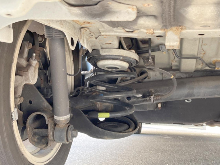 2012 Toyota Isis DBA-ZGM11W (UW-6a1e4a7c1f878)[25]