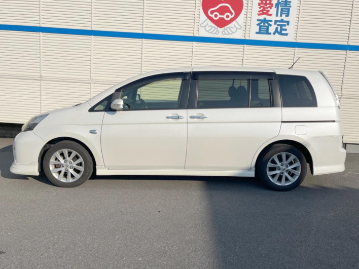 2012 Toyota Isis DBA-ZGM11W (UW-6a1e4a7c1f878)[18]