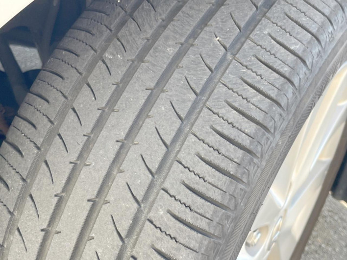 2012 Toyota Isis DBA-ZGM11W (UW-6a1e4a7c1f878)[10]