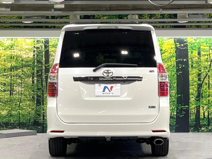 2007 Toyota Noah DBA-ZRR70W (UW-6a1e4a7e9f7a1)[10]