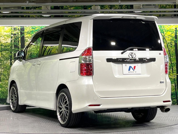 2007 Toyota Noah DBA-ZRR70W (UW-6a1e4a7e9f7a1)[11]