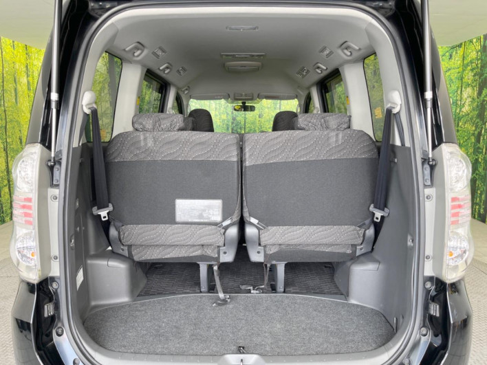 2008 Toyota Voxy DBA-ZRR70W (UW-6a1e4a7f622b1)[9]