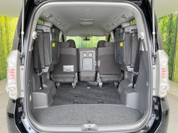 2008 Toyota Voxy DBA-ZRR70W (UW-6a1e4a7f622b1)[8]