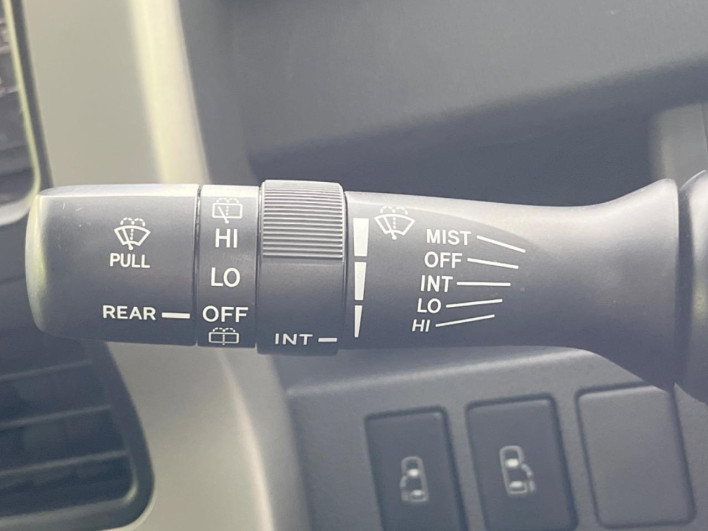 2008 Toyota Voxy DBA-ZRR70W (UW-6a1e4a7f622b1)[23]