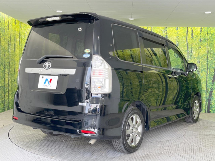 2008 Toyota Voxy DBA-ZRR70W (UW-6a1e4a7f622b1)[13]