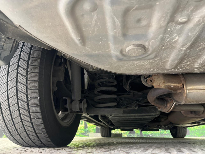 2015 Toyota Voxy DBA-ZRR80W (UW-6a1e4a81426b7)[10]
