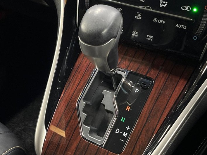 2017 Toyota Harrier DBA-ZSU60W (UW-6a1e4a8cb725d)[8]