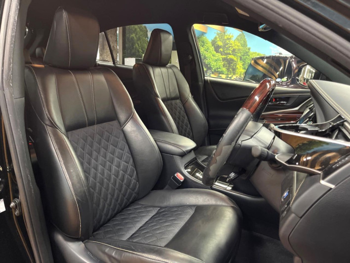 2017 Toyota Harrier DBA-ZSU60W (UW-6a1e4a8cb725d)[24]