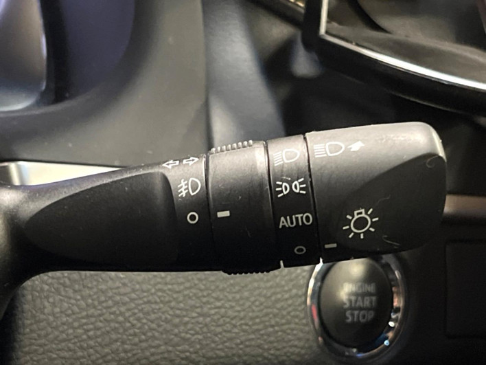 2017 Toyota Harrier DBA-ZSU60W (UW-6a1e4a8cb725d)[11]